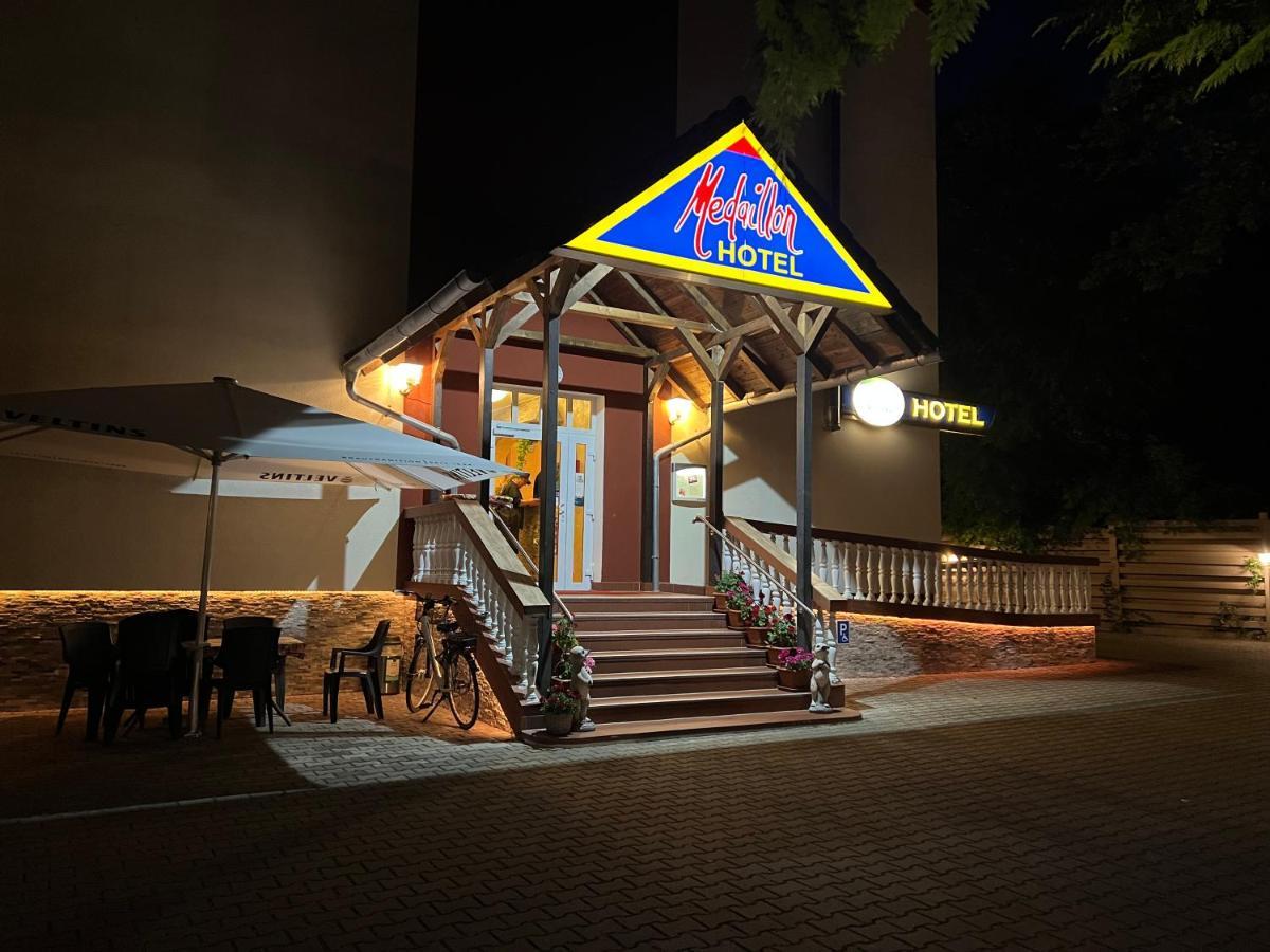 Hotel Medaillon Magdeburg Kültér fotó